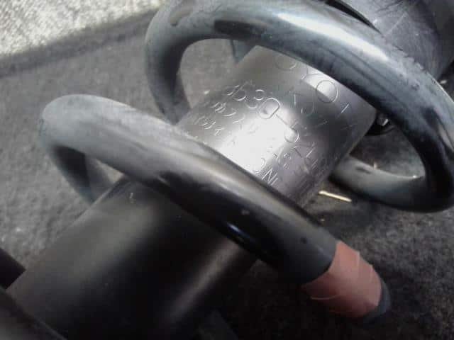 Rear Right Strut TOYOTA Sienta 2022 5BA-MXPC10G 4853052Q80 - Image 3