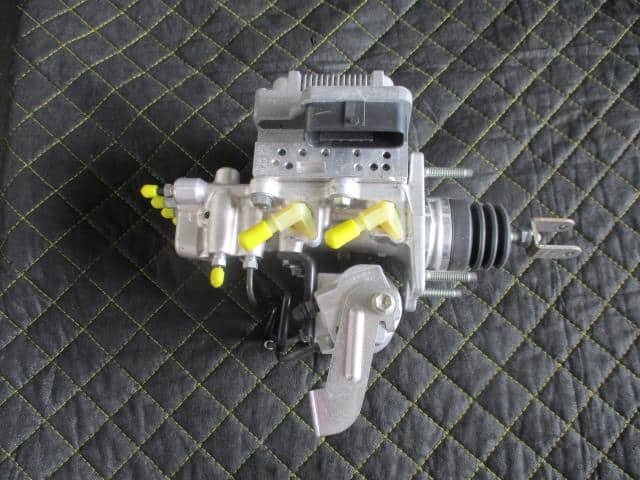 Brake Master Cylinder TOYOTA Prius 2009 DAA-ZVW30 4705047050