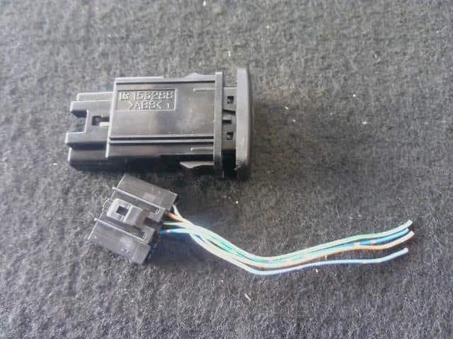 Switch TOYOTA bB 2007 DBA-QNC20 - Image 2