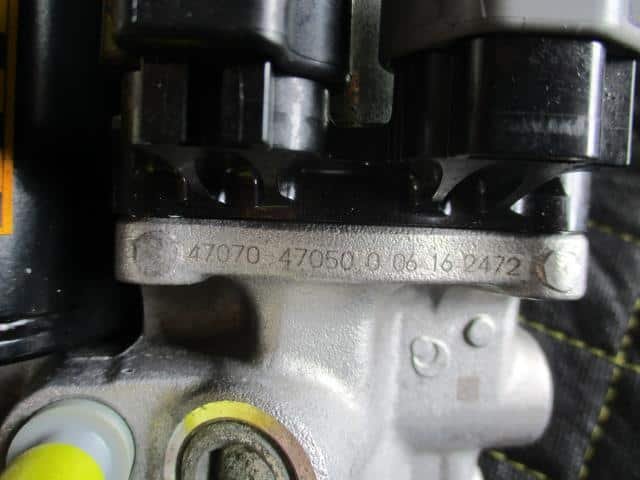 Brake Master Cylinder TOYOTA Prius 2009 DAA-ZVW30 4705047050 - Image 3