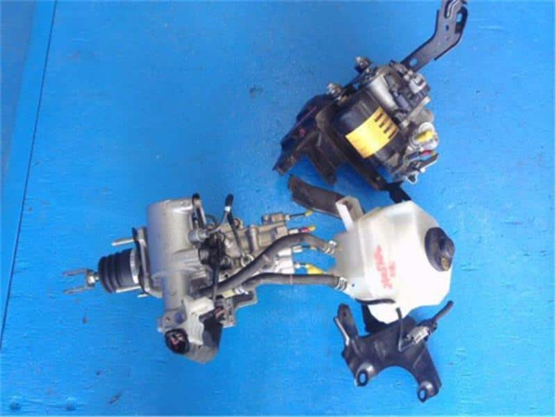 Brake Booster TOYOTA Prius 2010 DAA-ZVW30 - Image 5