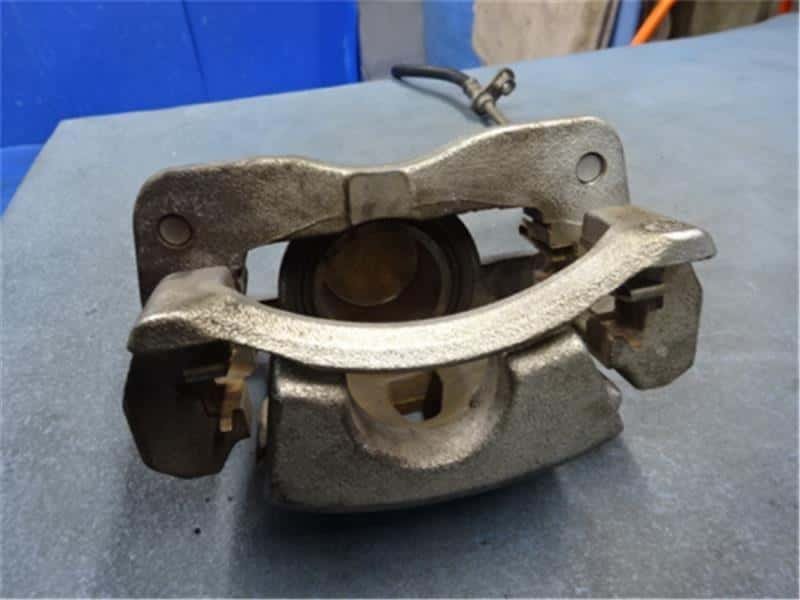 Front Right Brake Caliper TOYOTA Porte 2019 DBA-NSP141 4773012B00 - Image 4