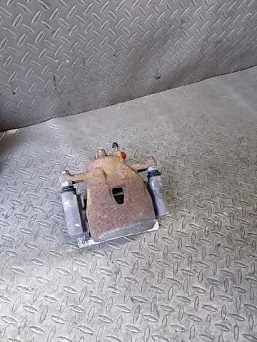 Front Left Caliper TOYOTA Belta 2010 CBA-NCP96 4775052191 - Image 3