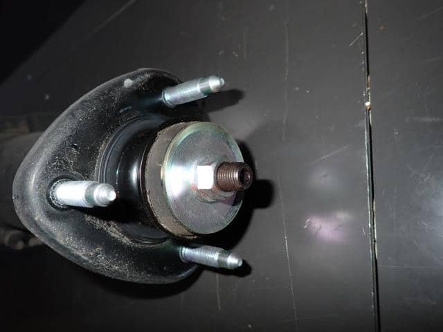 Rear Left Strut TOYOTA Mark X 2005 DBA-GRX120 4853080186 - Image 2