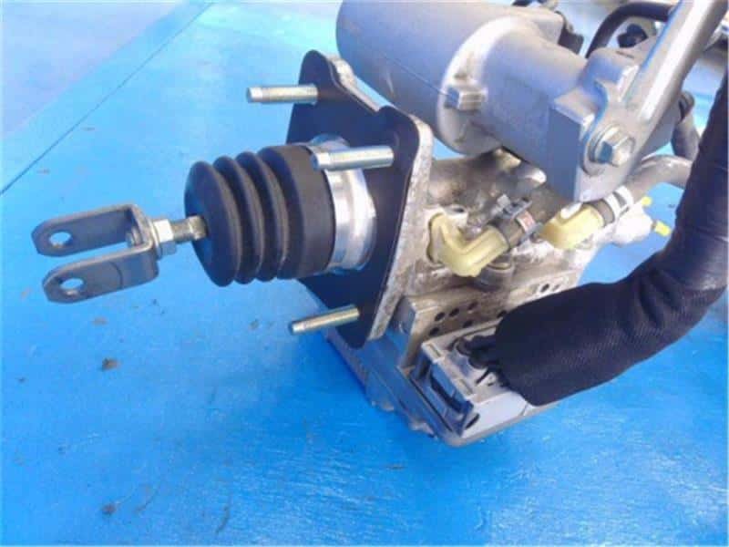 Brake Booster TOYOTA Prius 2010 DAA-ZVW30 - Image 2