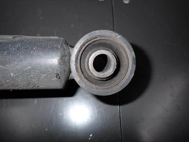 Front Left Strut TOYOTA Mark X 2005 DBA-GRX120 4852029845 - Image 4